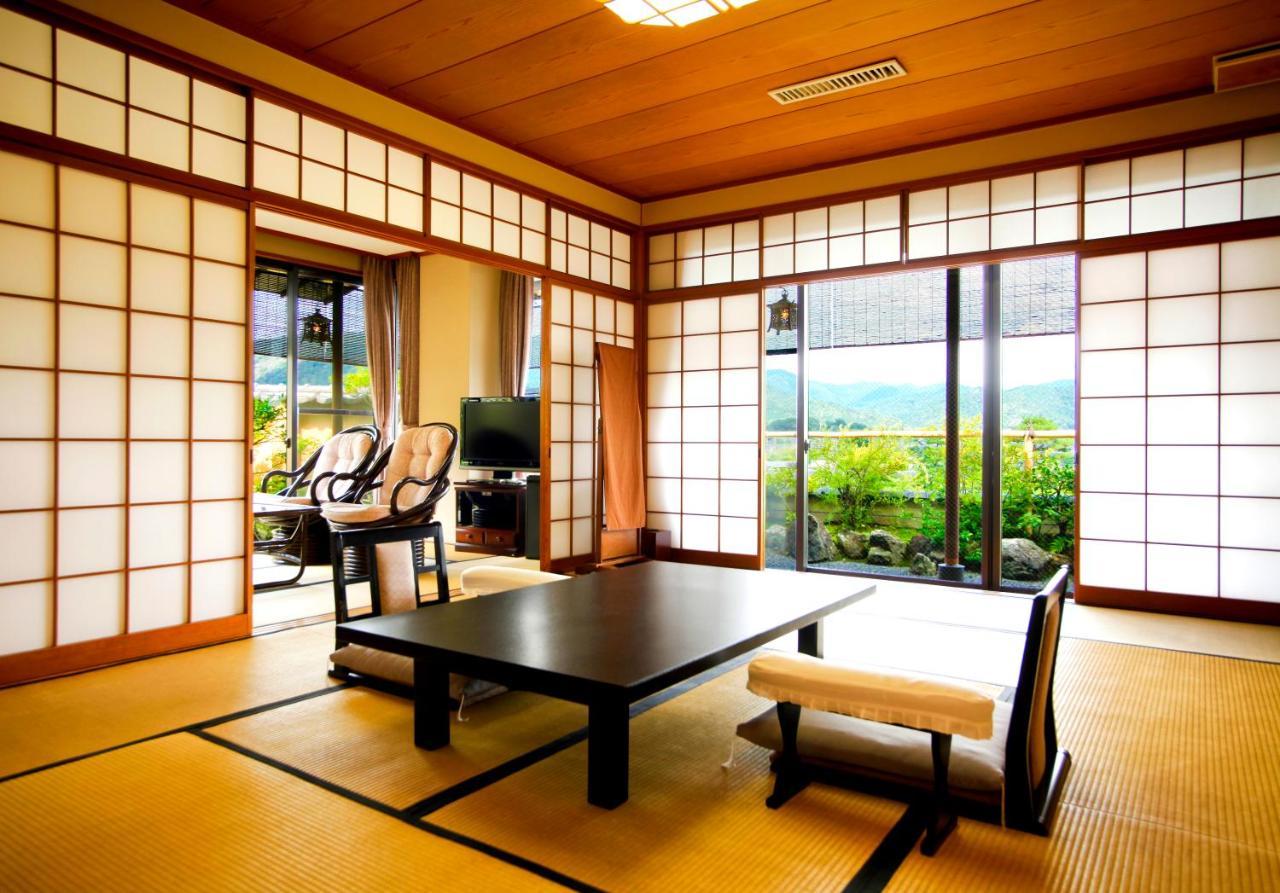 Kyoto Arashiyama Onsen Ryokan Togetsutei Bagian luar foto